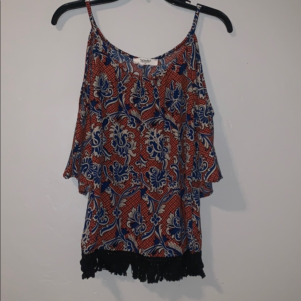 Cold shoulder shirt